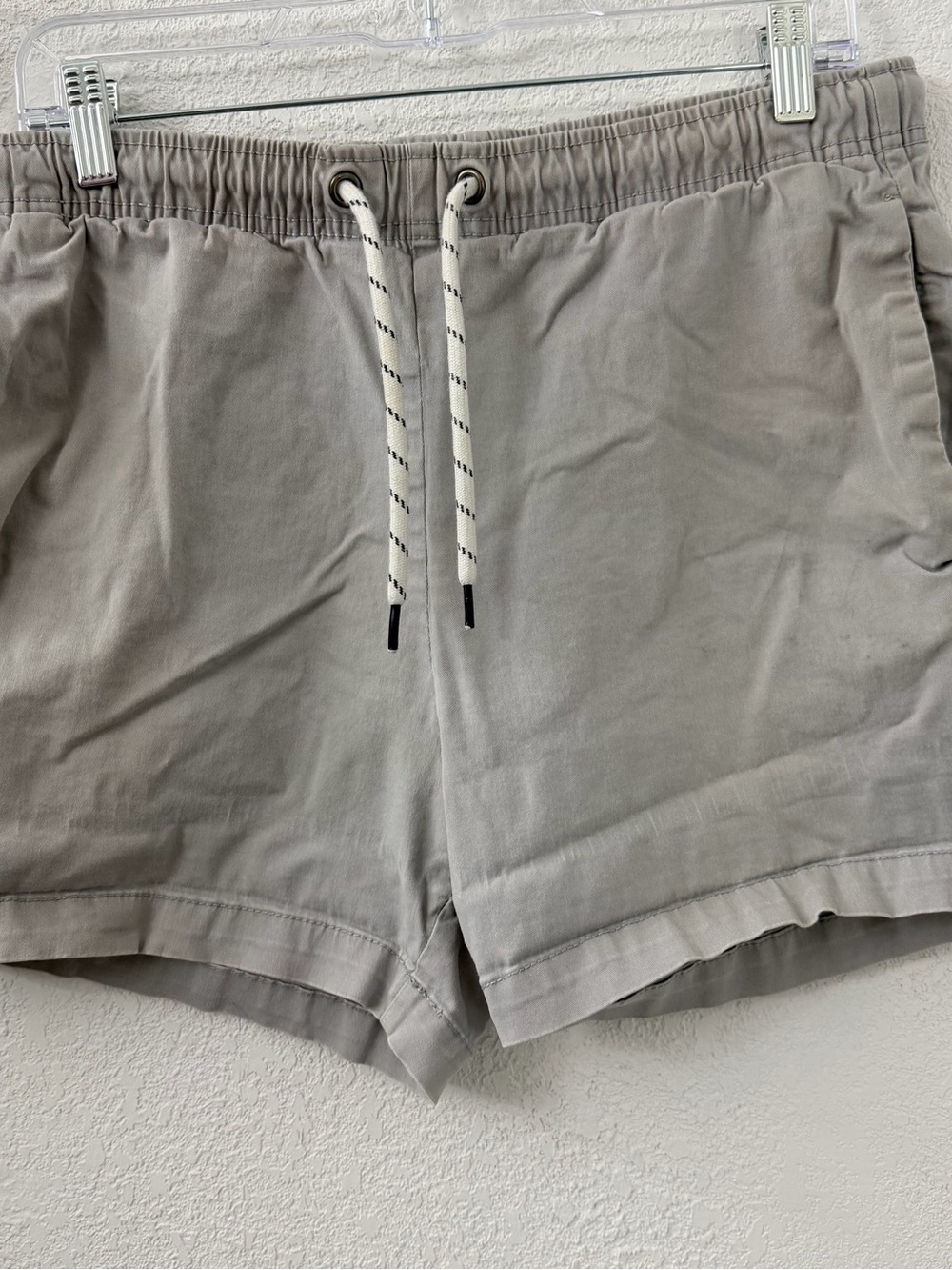 Cabana by Crown & Ivy Grey Pull-On Seamed Shorts - Women’s XL